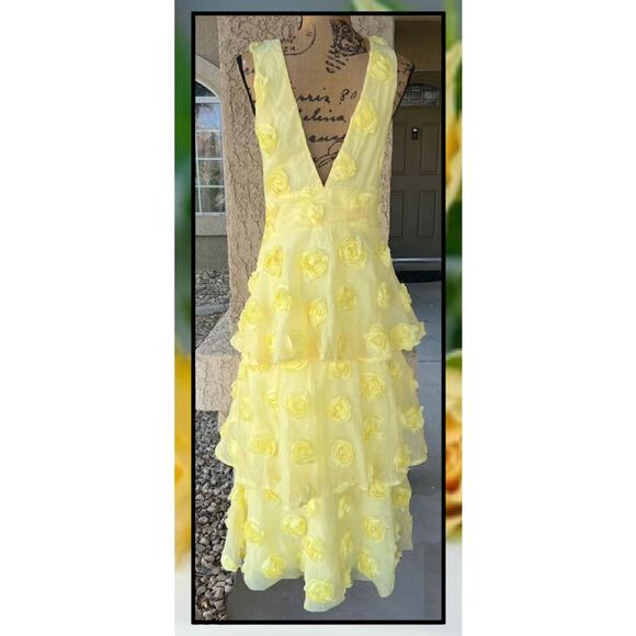 Lulus Yellow Sleeveless Tiered Exceptional Entrance Rosette Midi Dress Size L - Picture 4 of 11